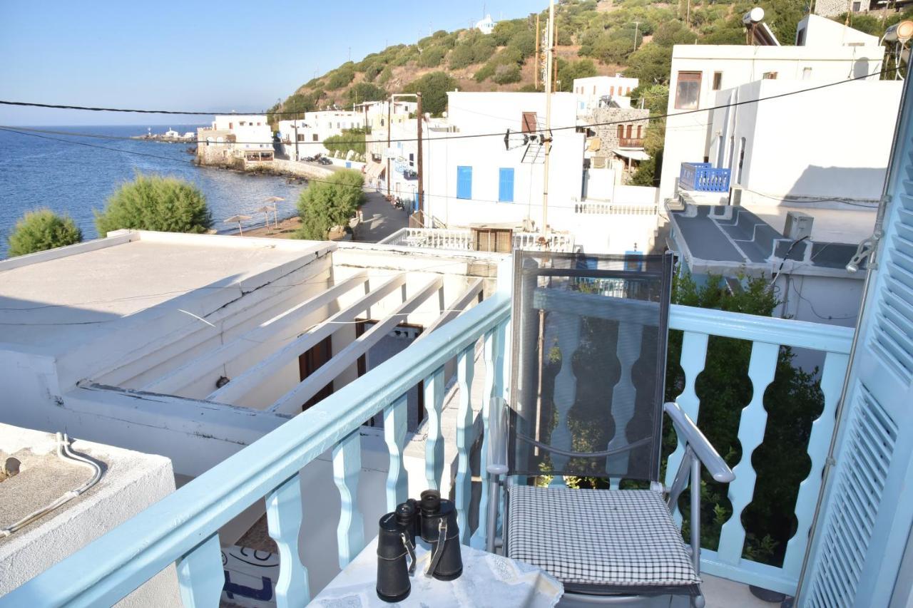 Traditional House By The Sea Mandrákion 外观 照片